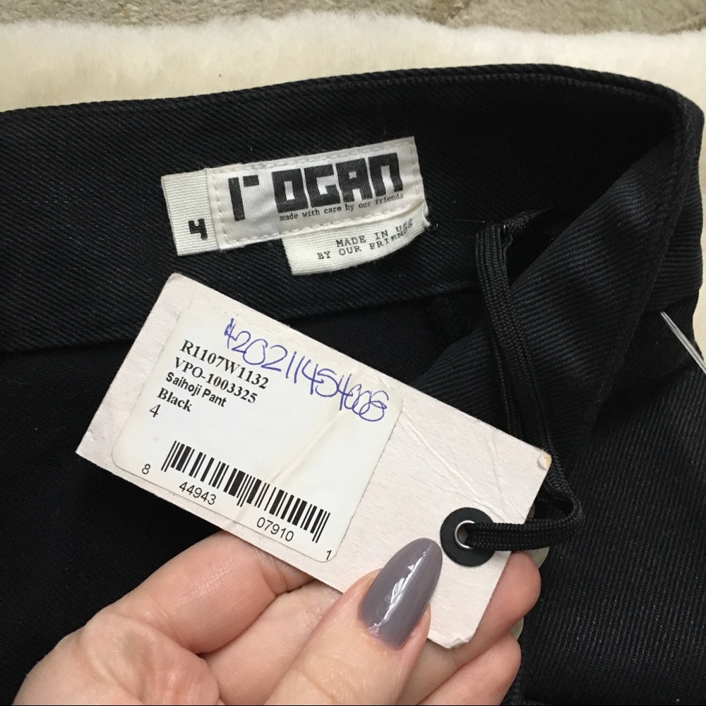 Rogan black pant size 4 with detailed top NEW